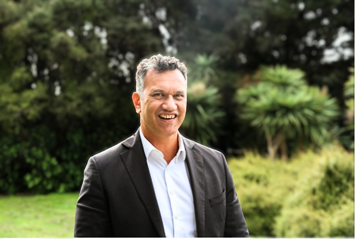 Taituarā members: Darren Edwards 
